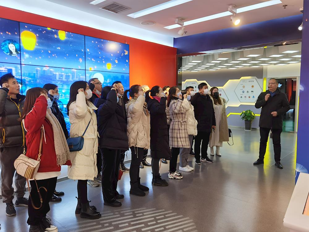 ce13fa91b5b74fd9978b42f2fa460979.jpg ce13fa91b5b74fd9978b42f2fa460979.jpg