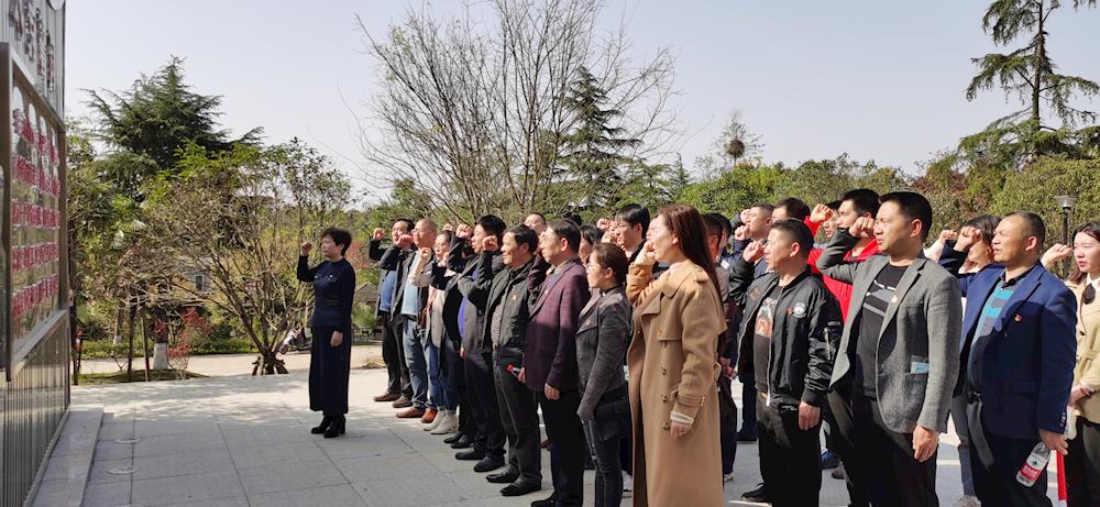 656036ea84b34460b8d2bad8734c28e2.jpg 656036ea84b34460b8d2bad8734c28e2.jpg