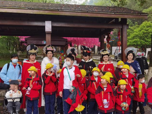 24ad2d2e975e4aeea8c259dad0a31983.png 24ad2d2e975e4aeea8c259dad0a31983.png