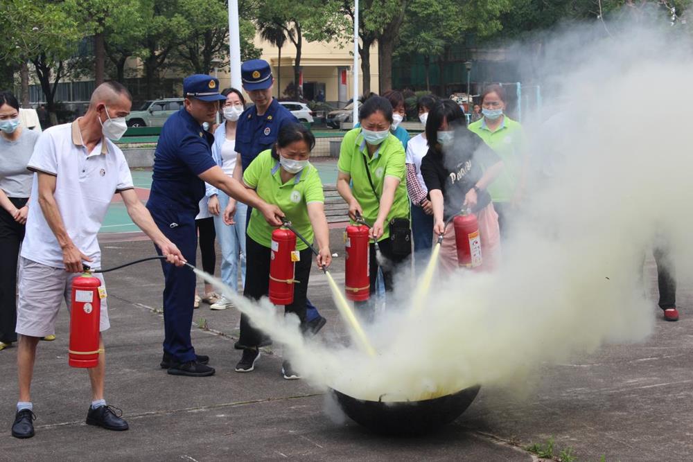 76fe855c2a9f44eba7cb297474103350.jpg 76fe855c2a9f44eba7cb297474103350.jpg